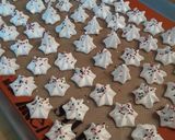 A picture of step 4 of Meringue Cookies.