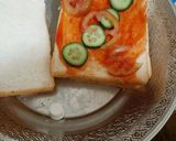 A picture of step 2 of Pizza chicken sandwich.