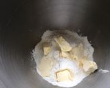 Une image de l'étape 2 de Pâte brisée au lait et gelée de pommes cranberries (pour tarte sucrée).