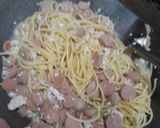 Foto langkah ke 5 dari resep Spaghetti Schotel Sosis.