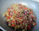 Foto del paso 4 de la receta: Revuelto de pencas de acelgas