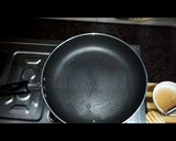 A picture of step 5 of Aloo chilla or Potato Pancake.