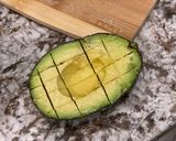 Foto del paso 2 de la receta: Tostada de 🥑 🥚