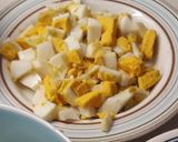 Foto del paso 2 de la receta: Ensaladilla de arroz con huevo y granada
