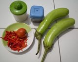 Foto langkah ke 1 dari resep Oseng terong sambal terasi.