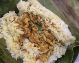 Foto langkah ke 5 dari resep Nasi Bakar Tongkol Suwir.