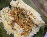 Foto langkah ke 5 dari resep Nasi Bakar Tongkol Suwir.
