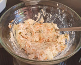 Foto del paso 2 de la receta: Dip de queso ricotta, salmón ahumado y pistachos, con alcaparras y eneldo