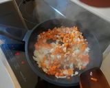 Foto del paso 1 de la receta: Huevos rellenos de bacalao y gambas