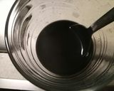 A picture of step 2 of Spaghetti nero di seppia.
