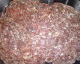 صورة لخطوة 2 من وصفة صينية اللحم المفروم بالبطاطس والجبن 🍖🥔🧀 😋