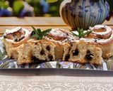 Mascarpone krémmel töltött aszalt szilvás kelt csigák recept fázis 10 fotója