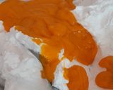 A picture of step 3 of Mango trifle.