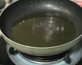 A picture of step 1 of Bhindi/Okra Masala Fry.
