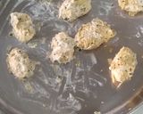 A picture of step 7 of Paneer Fritters.