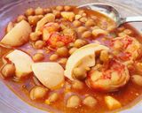 Foto del paso 6 de la receta: Guiso de garbanzos con gambones