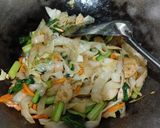 Foto langkah ke 3 dari resep Mie Tiauw Goreng.