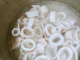 Mực xào cần tỏi