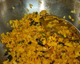 A picture of step 3 of Indori Poha.