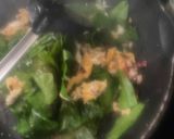 รูปขั้นตอนการทำที่ 2 ของ ใบเหลียงผัดไข่