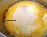 A picture of step 2 of Stir-Fried Egg Pancake.