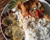 Foto del paso 5 de la receta: Pollo a la mostaza al horno con Arroz y Papas rústicas