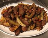 Une image de l'étape 12 de Pommes de terre au lard, poivrons et tomates.