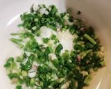 Foto del paso 1 de la receta: Guisito verduroso con kale y habas
