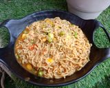 A picture of step 3 of Butter garlic maggi.