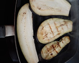 Foto del paso 2 de la receta: Rollitos de berenjena con queso de cabra