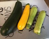 Une image de l'étape 1 de Trio de courgettes grillées aux épices créoles et huile de truffe.