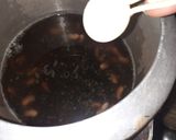 A picture of step 1 of Dal makhani.