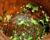 Foto del paso 4 de la receta Níscalos con ajo y perejil