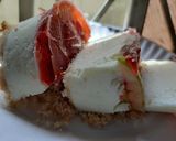 A picture of step 7 of Strawberry Mouse Cake.