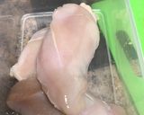A picture of step 1 of Chicken & shrimp cheese steak.