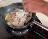 Foto del paso 3 de la receta: Pasta con calamares y alcachofas
