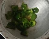 A picture of step 1 of Kadhai paneer.