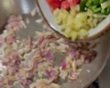 Foto del paso 4 de la receta: *Despertar Mexicano* HUEVOS CON CHILE SERRANO, CEBOLLA MORADA Y JITOMATE