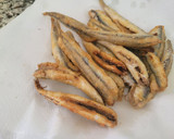 Foto del paso 3 de la receta: Boquerones fritos a la Malageña y en recuerdo al Piyayo