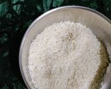 A picture of step 1 of Makara Chawal.