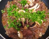 Vörösboros-gombás marhatokány recept fázis 4 fotója