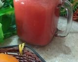 A picture of step 4 of Apple carrots orange juice.
