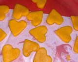 வெண்ணிலா ஹார்ட் குக்கீஸ் (Vanilla heart cookies recipe in tamil) ரெசிபி ஸ்டேப் 6 புகைப்படம்