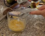 Foto del paso 4 de la receta: Gambas envueltas sobre dip de Mango