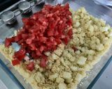 Une image de l'étape 13 de Taboulé aux tomates, légumes, raisins, herbes et épices.