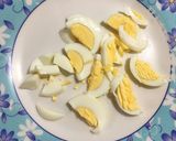 A picture of step 1 of Crunchy Chicken Salad.