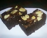 Foto langkah ke 7 dari resep "Brownies choco chips almond shiny crust" 👍.