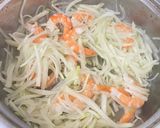 Hình bước làm 2 của món Su hào xào tôm