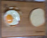 Foto del paso 3 de la receta: Sándwich de huevo, chorizo y queso