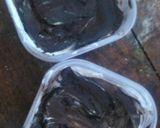 Foto langkah ke 6 dari resep Triple Layer Chocolate Frozen Cake.